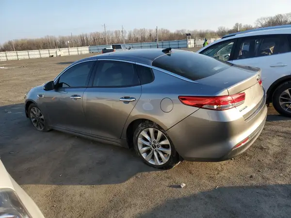 5XXGU4L31JG260682 2018 KIA OPTIMA - Image 2