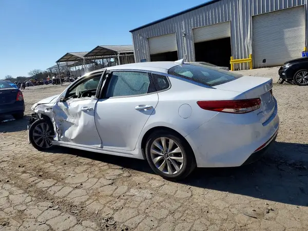 5XXGU4L31JG264912 2018 KIA OPTIMA - Image 2