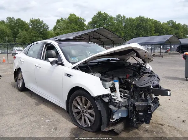 5XXGU4L32GG012188 2016 KIA OPTIMA - Image 1