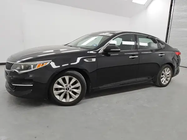 5XXGU4L32GG012711 2016 KIA OPTIMA - Image 1