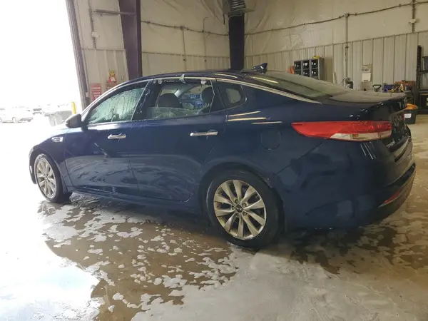 5XXGU4L32GG018413 2016 KIA OPTIMA - Image 2