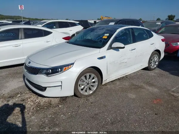 5XXGU4L32GG022526 2016 KIA OPTIMA - Image 2