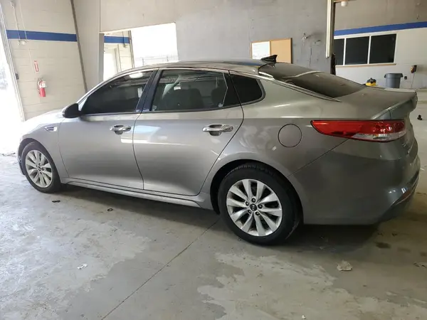 5XXGU4L32GG031310 2016 KIA OPTIMA - Image 2