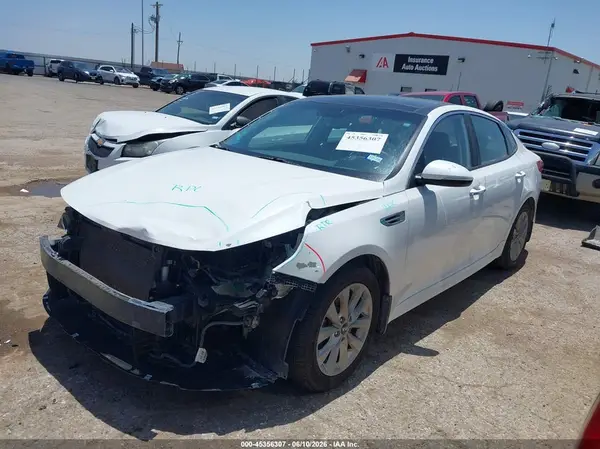 5XXGU4L32GG033123 2016 KIA OPTIMA - Image 2