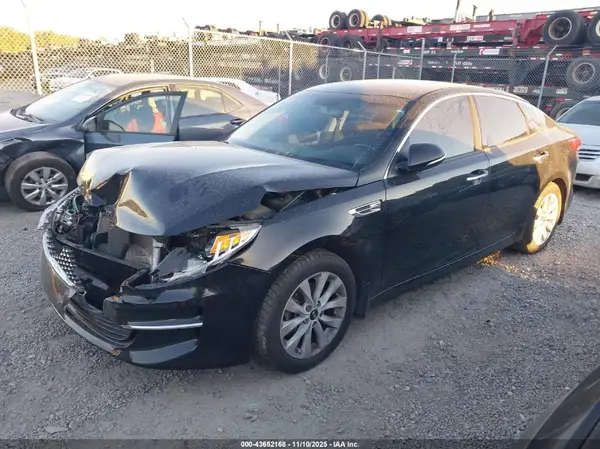 5XXGU4L32GG040895 2016 KIA OPTIMA - Image 2