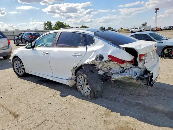 5XXGU4L32GG042081 2016 KIA OPTIMA - Image 2