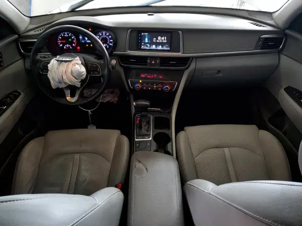 5XXGU4L32GG046065 2016 KIA OPTIMA - Image 8