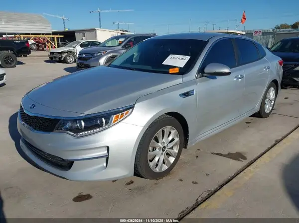 5XXGU4L32GG052397 2016 KIA OPTIMA - Image 2