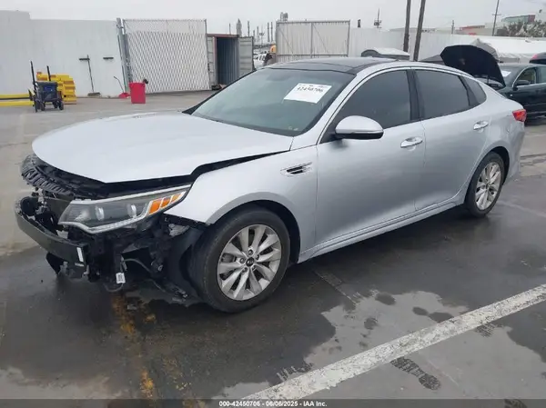 5XXGU4L32GG055154 2016 KIA OPTIMA - Image 2