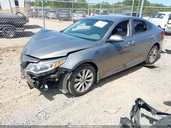 5XXGU4L32GG064856 2016 KIA OPTIMA - Image 2