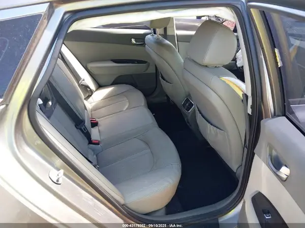 5XXGU4L32GG064856 2016 KIA OPTIMA - Image 8