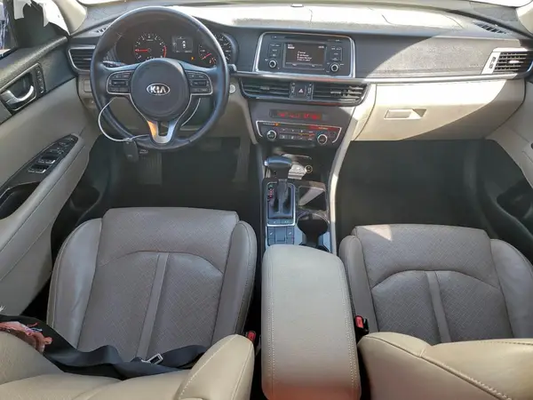 5XXGU4L32GG070625 2016 KIA OPTIMA - Image 8