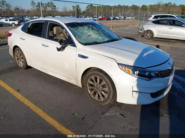5XXGU4L32GG074982 2016 KIA OPTIMA - Image 1