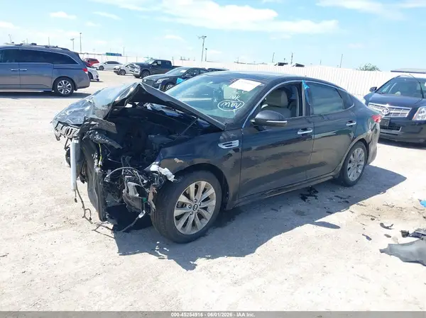 5XXGU4L32GG075985 2016 KIA OPTIMA - Image 2