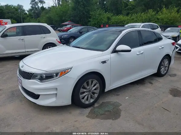 5XXGU4L32GG080605 2016 KIA OPTIMA - Image 2