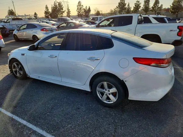 5XXGU4L32GG085660 2016 KIA OPTIMA - Image 2