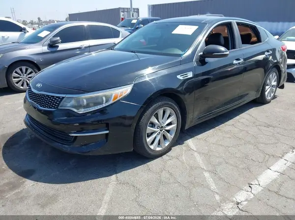 5XXGU4L32GG092821 2016 KIA OPTIMA - Image 2