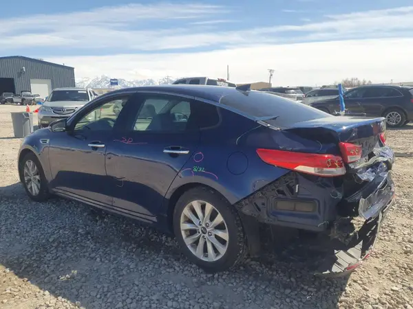 5XXGU4L32GG093953 2016 KIA OPTIMA - Image 2