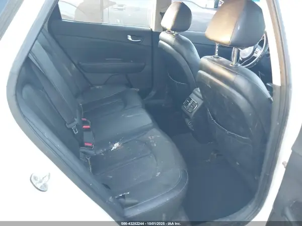 5XXGU4L32GG099865 2016 KIA OPTIMA - Image 8