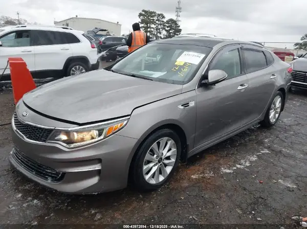 5XXGU4L32GG106149 2016 KIA OPTIMA - Image 2