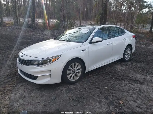 5XXGU4L32GG106801 2016 KIA OPTIMA - Image 2
