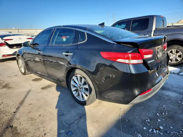 5XXGU4L32GG112811 2016 KIA OPTIMA - Image 2
