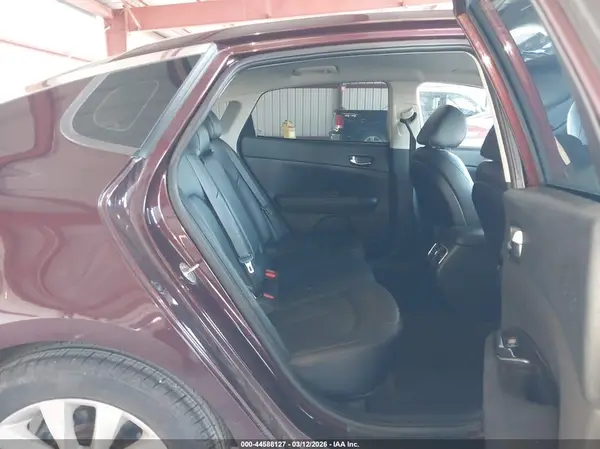 5XXGU4L32GG113506 2016 KIA OPTIMA - Image 8