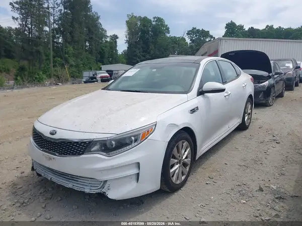 5XXGU4L32HG134518 2017 KIA OPTIMA - Image 2