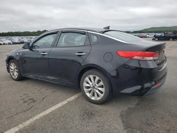 5XXGU4L32HG150332 2017 KIA OPTIMA - Image 2