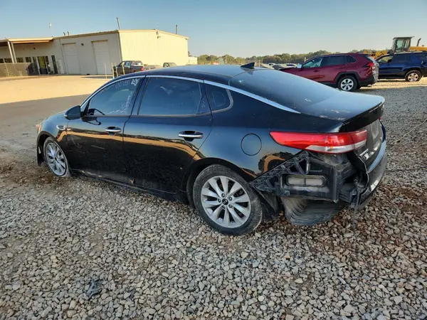 5XXGU4L32HG160147 2017 KIA OPTIMA - Image 2