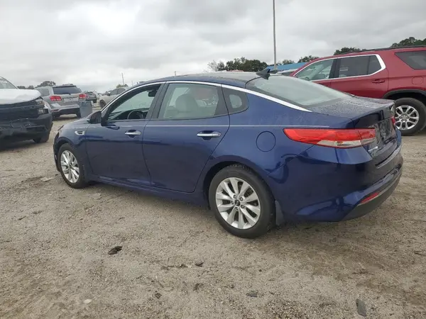 5XXGU4L32HG160200 2017 KIA OPTIMA - Image 2