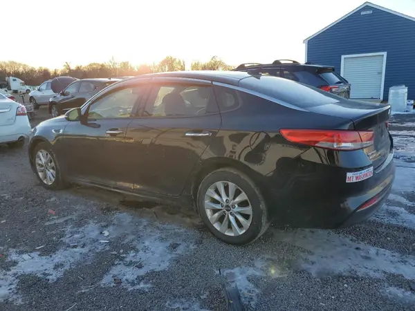 5XXGU4L32HG166059 2017 KIA OPTIMA - Image 2