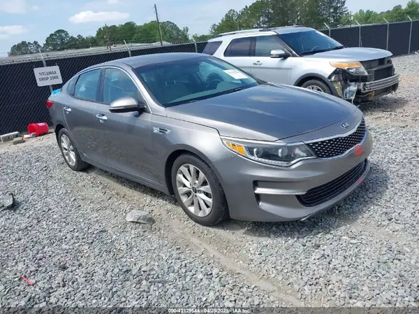 5XXGU4L32HG175960 2017 KIA OPTIMA - Image 1