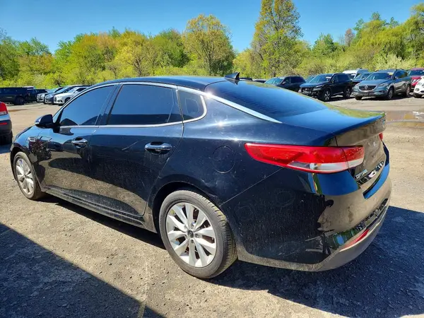 5XXGU4L32HG177014 2017 KIA OPTIMA - Image 2