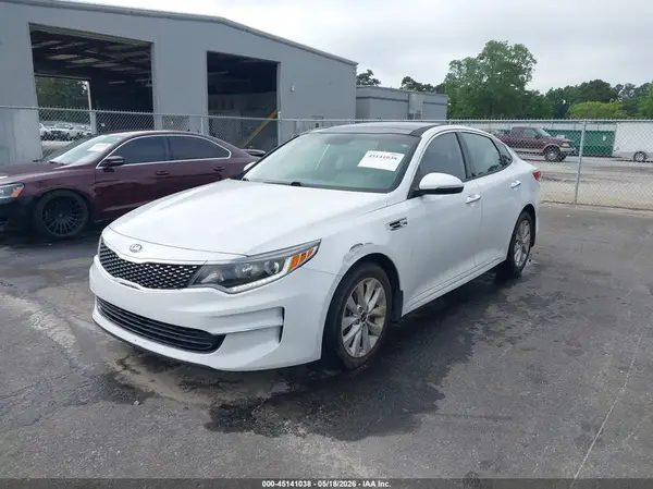 5XXGU4L32JG191176 2018 KIA OPTIMA - Image 2