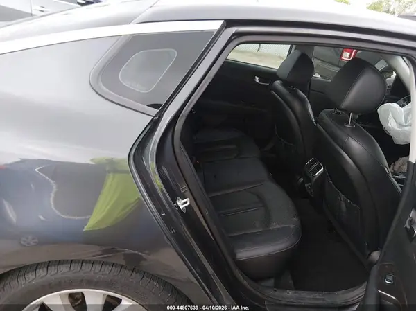 5XXGU4L32JG197804 2018 KIA OPTIMA - Image 8