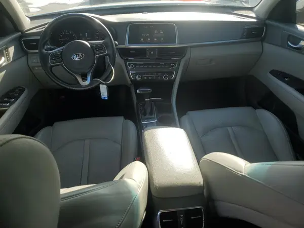 5XXGU4L32JG208915 2018 KIA OPTIMA - Image 8