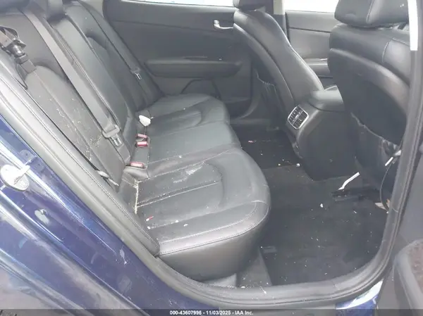 5XXGU4L32JG211927 2018 KIA OPTIMA - Image 8