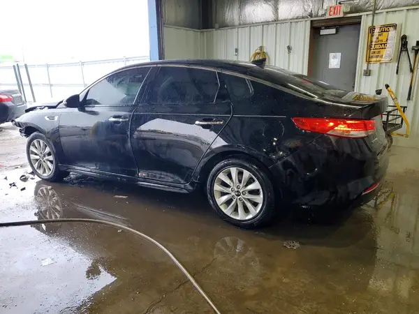 5XXGU4L32JG220594 2018 KIA OPTIMA - Image 2