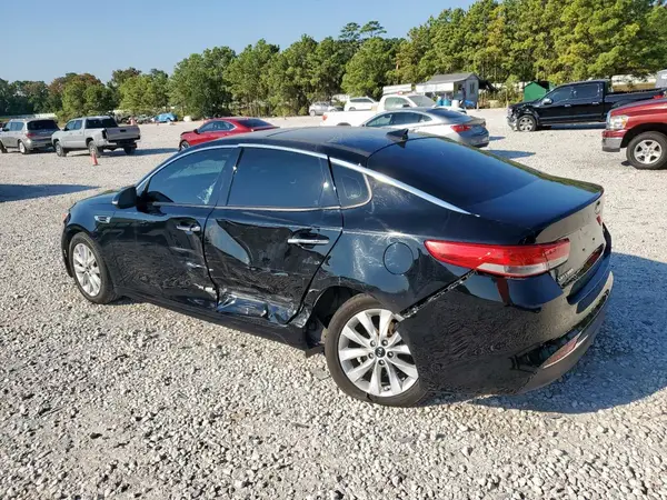 5XXGU4L32JG220613 2018 KIA OPTIMA - Image 2