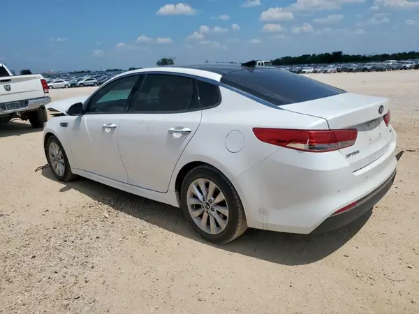 5XXGU4L32JG226489 2018 KIA OPTIMA - Image 2