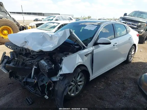5XXGU4L32JG227691 2018 KIA OPTIMA - Image 2
