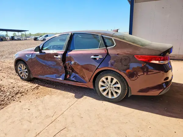 5XXGU4L32JG228176 2018 KIA OPTIMA - Image 2