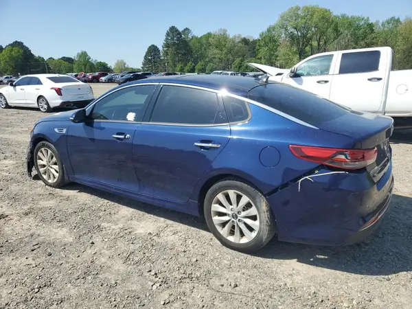 5XXGU4L32JG229330 2018 KIA OPTIMA - Image 2