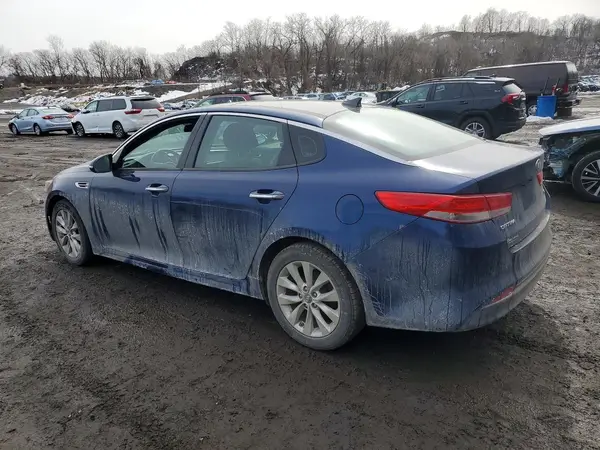 5XXGU4L32JG229876 2018 KIA OPTIMA - Image 2