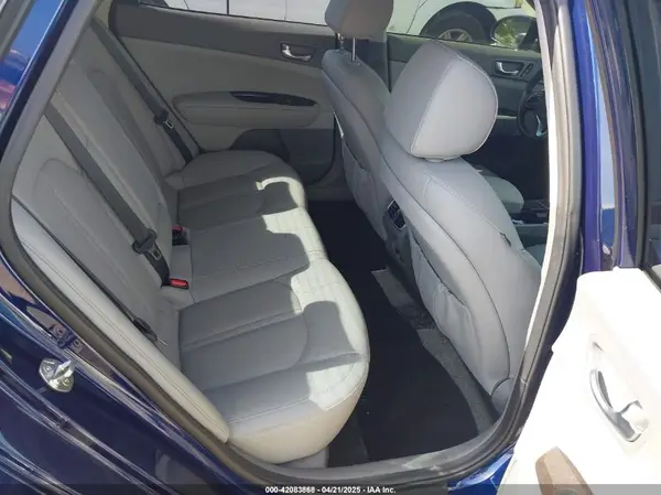 5XXGU4L32JG261985 2018 KIA OPTIMA - Image 8