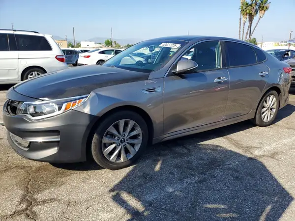 5XXGU4L32JG272596 2018 KIA OPTIMA - Image 1