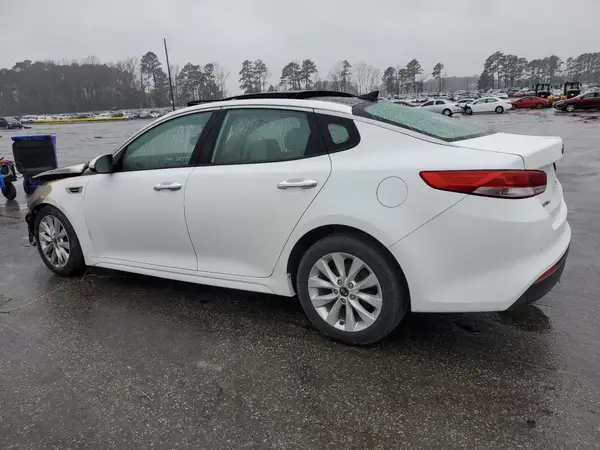 5XXGU4L33GG009381 2016 KIA OPTIMA - Image 2