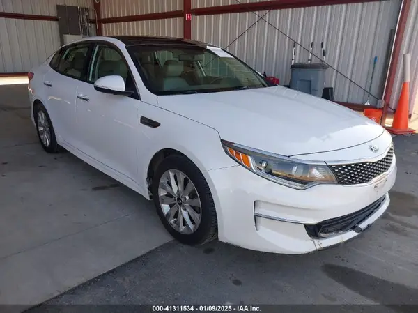 5XXGU4L33GG049685 2016 KIA OPTIMA - Image 1