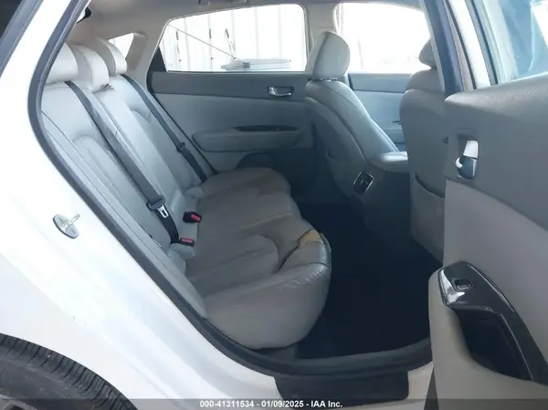 5XXGU4L33GG049685 2016 KIA OPTIMA - Image 8
